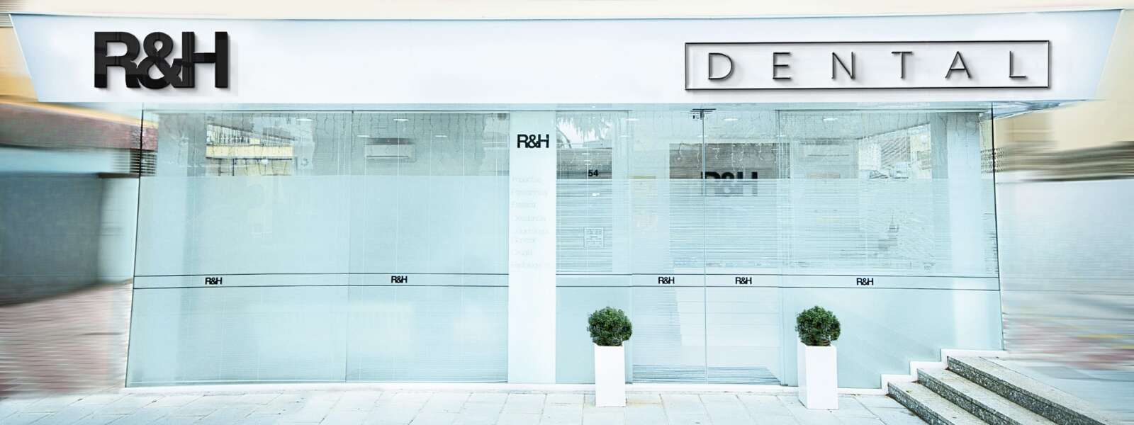 clinic-exterior