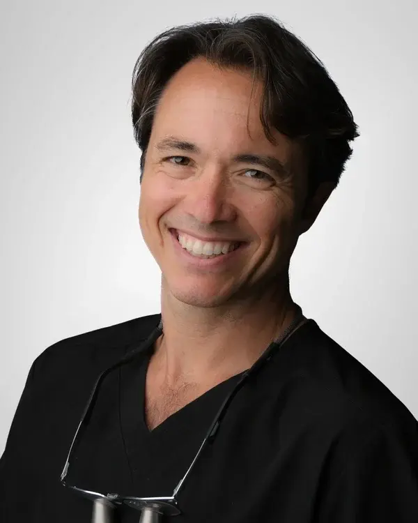 Dr. Adrian Carbajosa